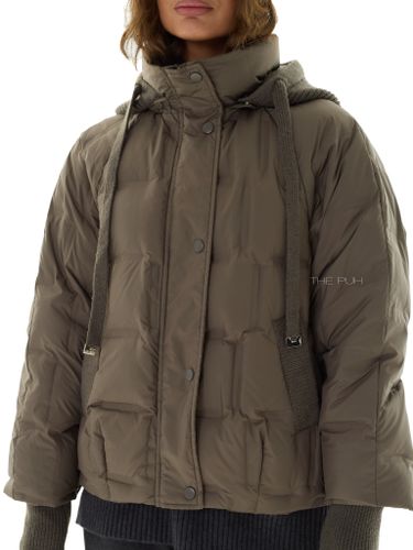 Тонкий пуховик с вязаным капюшоном в цвете хаки