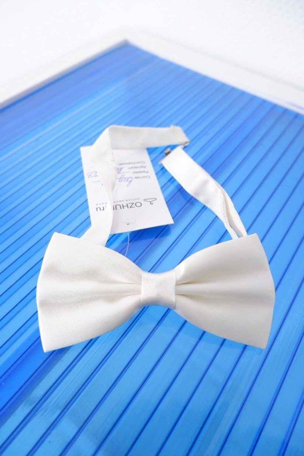 Галстук-бабочка белый