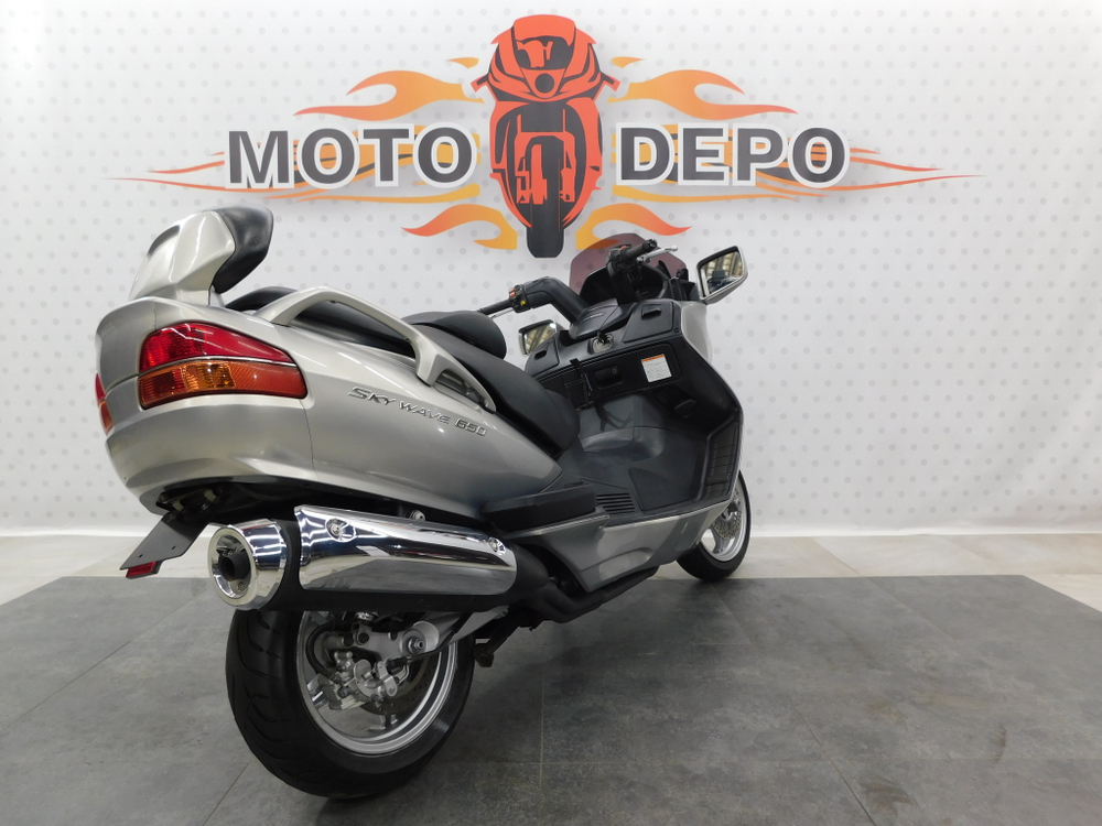 Suzuki Skywave 650 038426