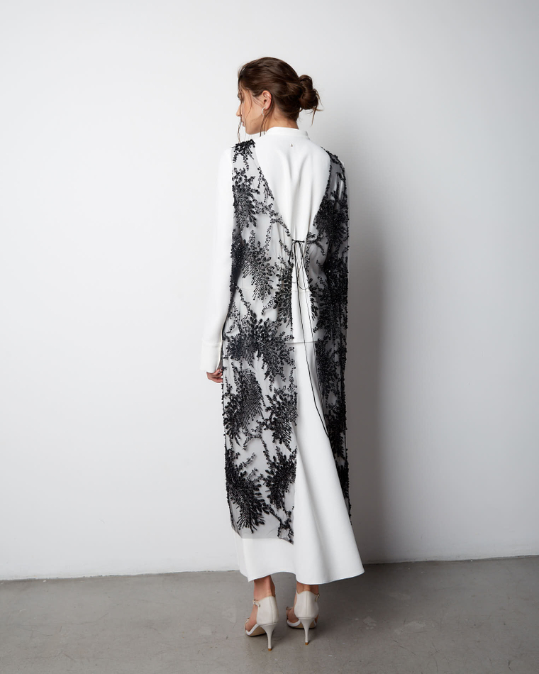 Топ-украшение из бусин и пайеток черный