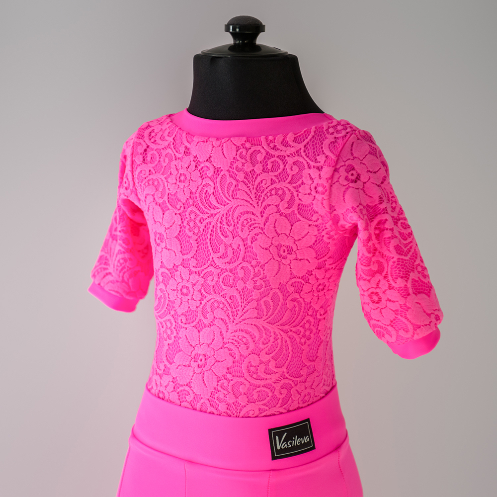 боди с гипюром