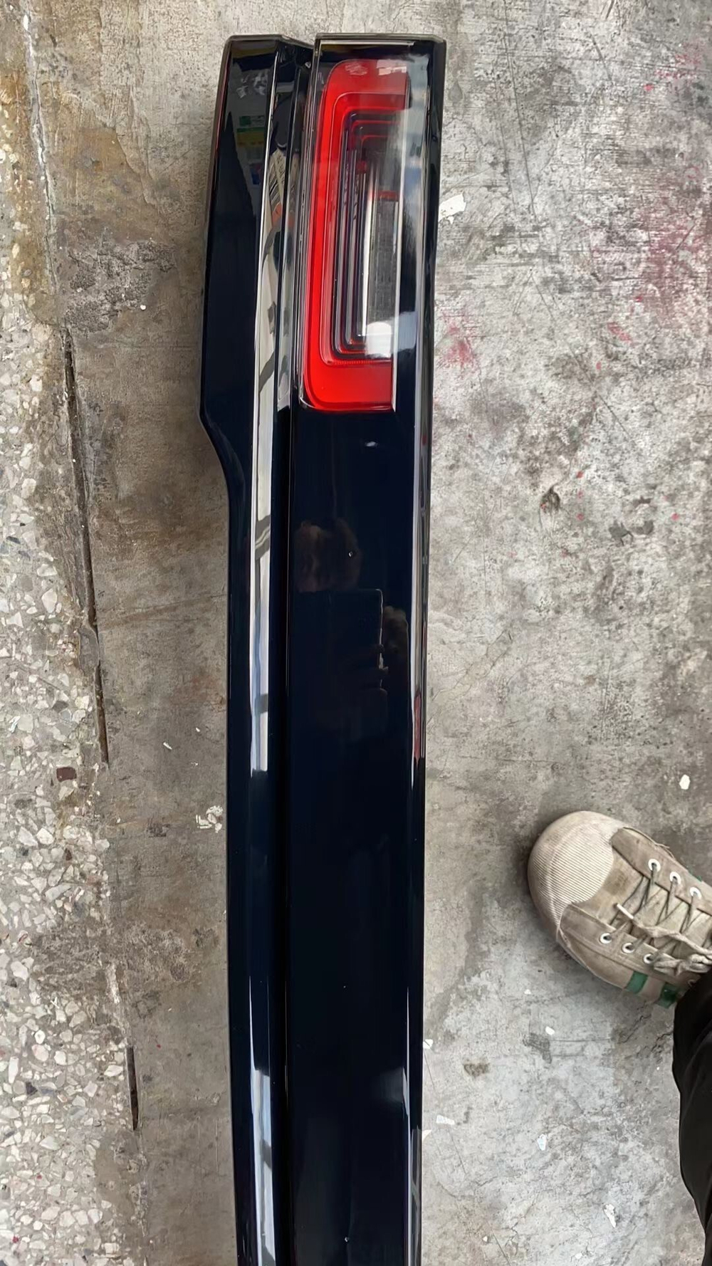 Задние фонари (левый, правый, средний) Land Rover Range Rover Velar оригинал