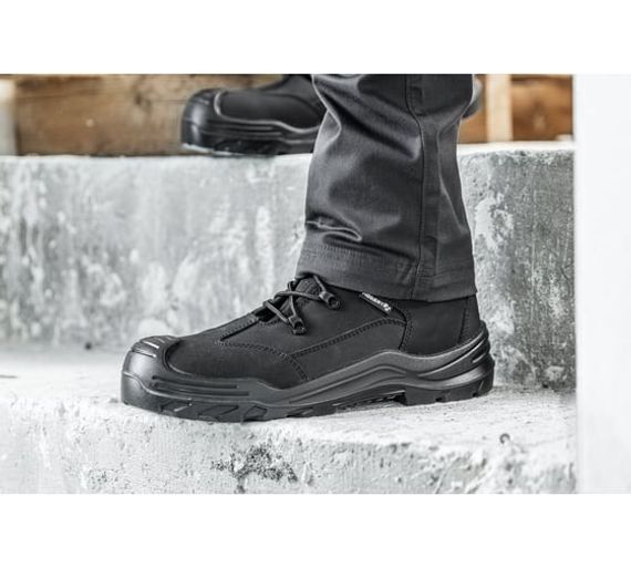 Ботинки рабочие утепленные JORG S3 SR черный Högert, арт. HT5K590