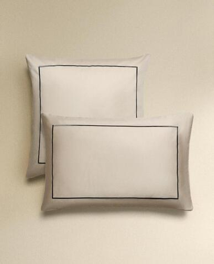 ZARA HOME НАВОЛОЧКА ИЗ САТИНА С ОКАНТОВКОЙ, СЕРЫЙ