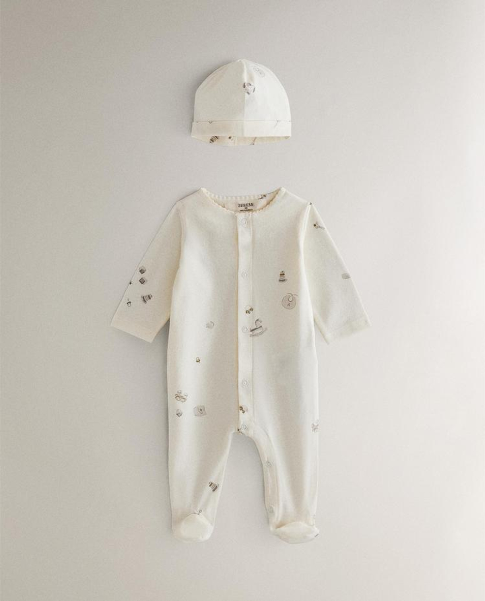 ZARA HOME КОМПЛЕКТ ДЛЯ НОВОРОЖДЕННОГО С ПРИНТОМ, КРЕМОВЫЙ