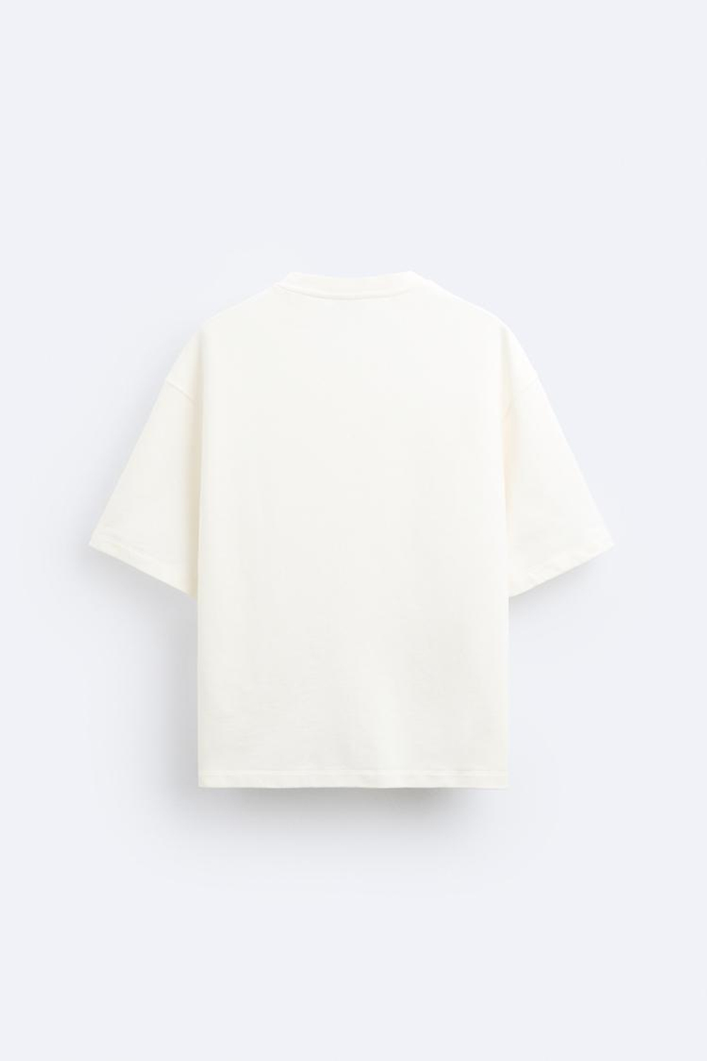 ZARA ФУТБОЛКА С КОНТРАСТНЫМ ПРИНТОМ, КРЕМОВЫЙ