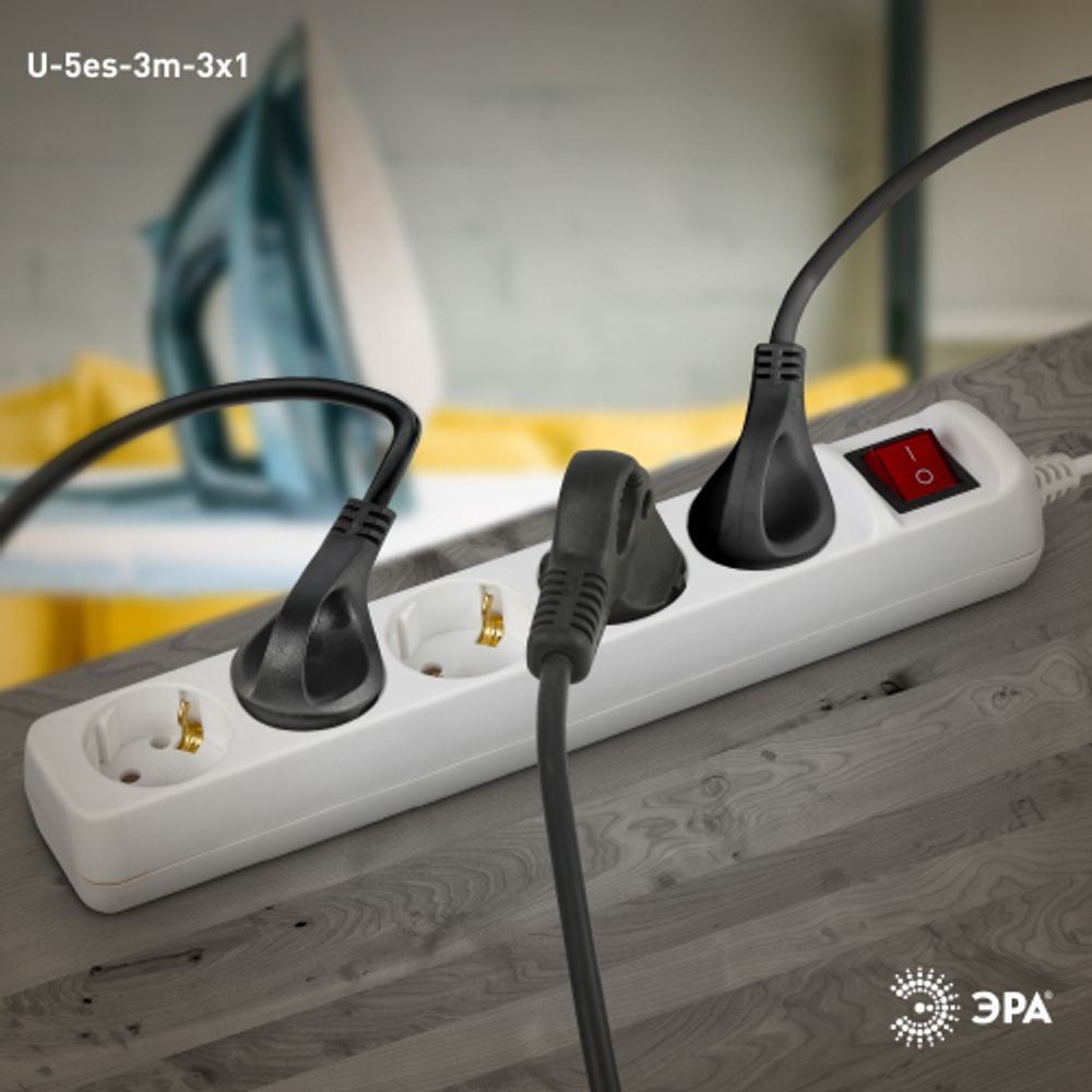 Удлинитель электрический ЭРА U-5es-3m-3x1 с заземлением с выключателем 5 розеток 3м ПВС 3x1мм2 16А | Бытовые удлинители