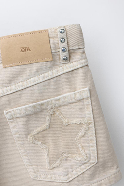 ZARA ДЖИНСОВЫЕ ШОРТЫ С ЗАКЛЕПКАМИ И ЗВЕЗДАМИ, ЭКРЮ