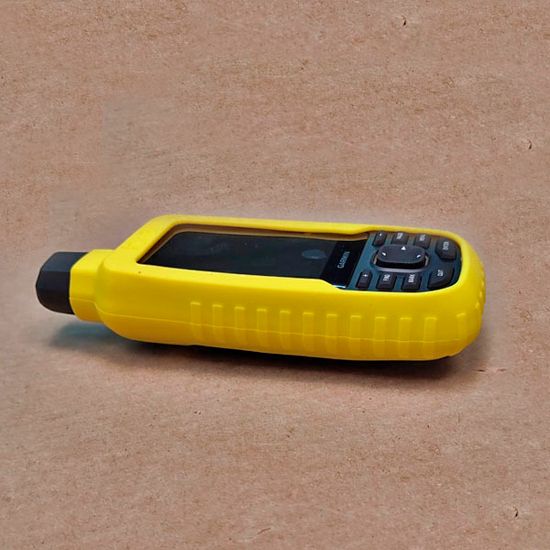 Чехол для Garmin GPSMAP 67/66 силиконовый (Желтый)
