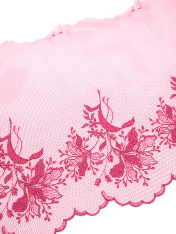 05-100 Вышивка на неэл. сетке 25 см, бордо