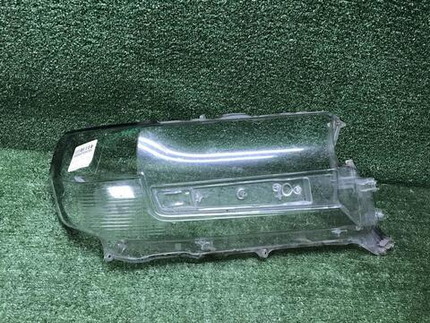 Стекло фары правое Toyota Land Cruiser 200 (15-21)