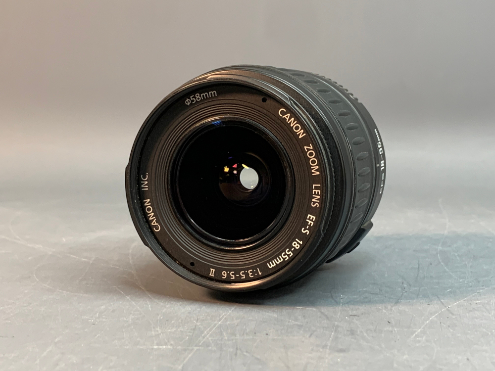 Canon EF-S 18-55mm f/3.5-5.6 IS II