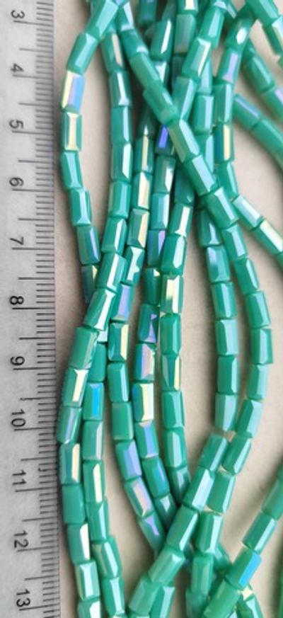 ХТ181 Хрусталь трубочки прямоуг. 6*3мм, мятный, нить 25см