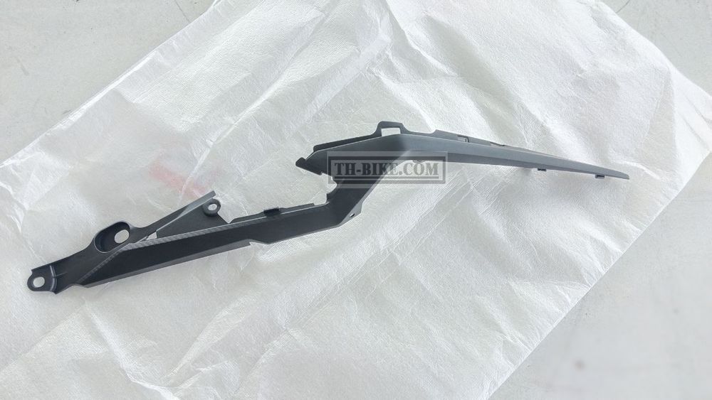 77281-MLR-D00. COWL B, L. RR.. HONDA