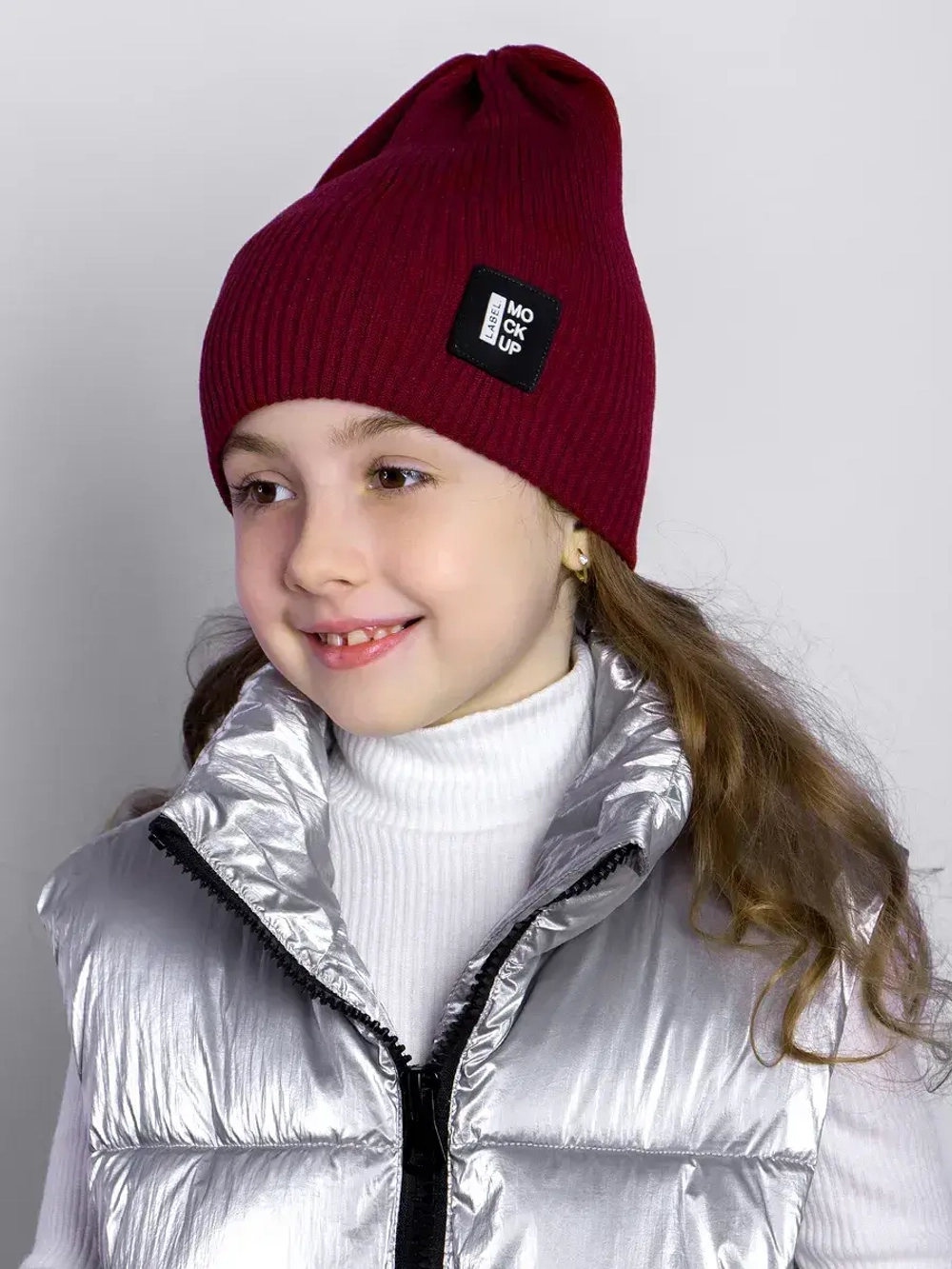 Красная шапка детская бини на осень