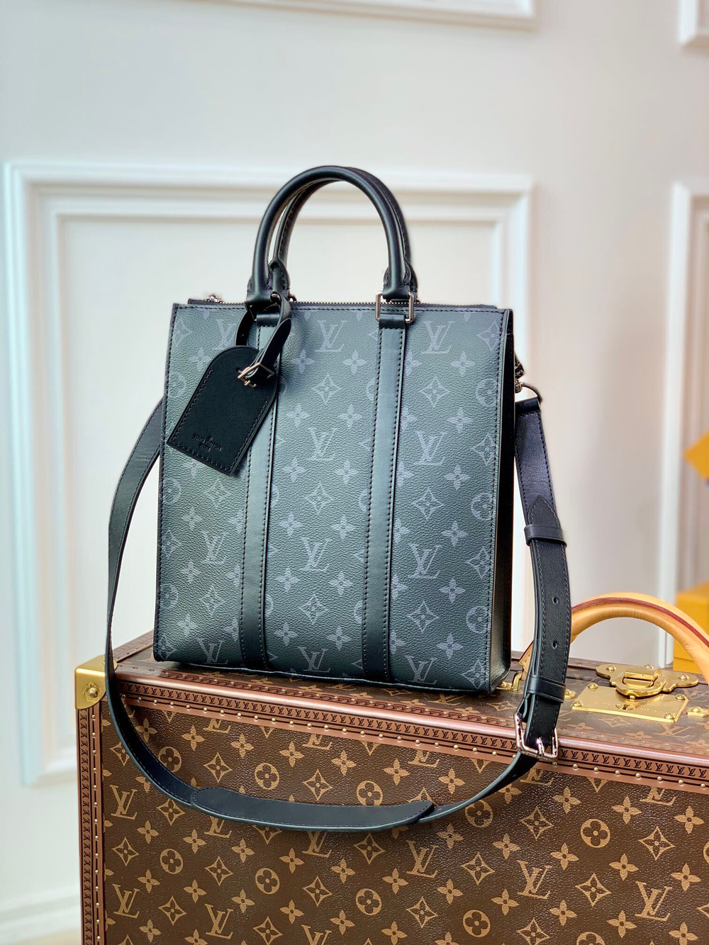 Louis Vuitton Sac Plat Cross