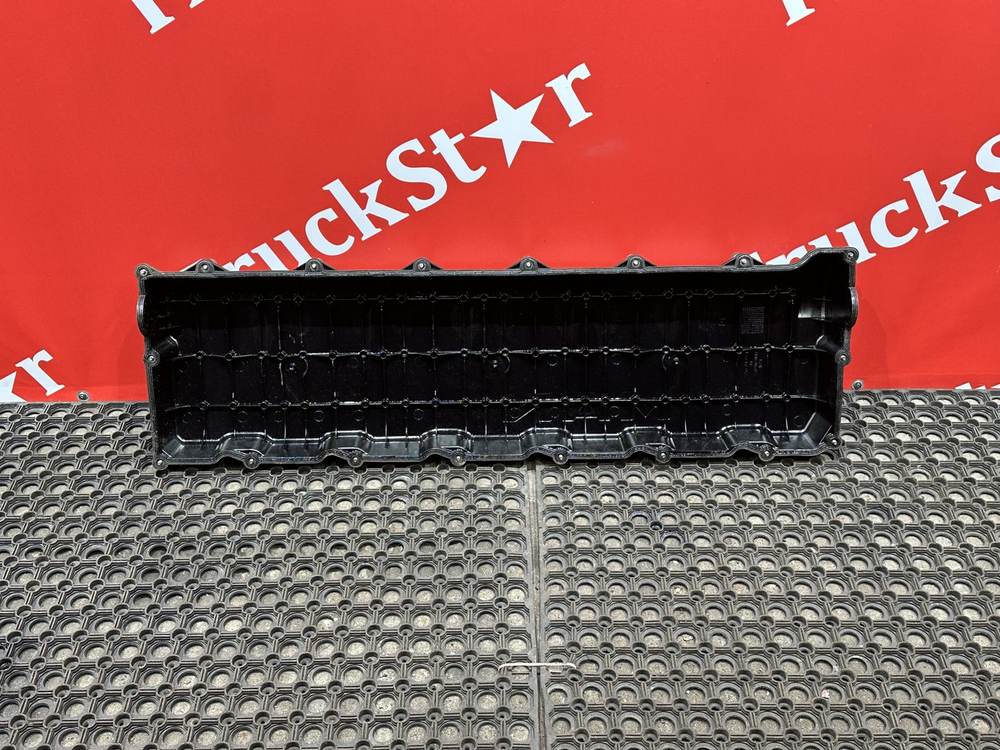 Крышка клапанная