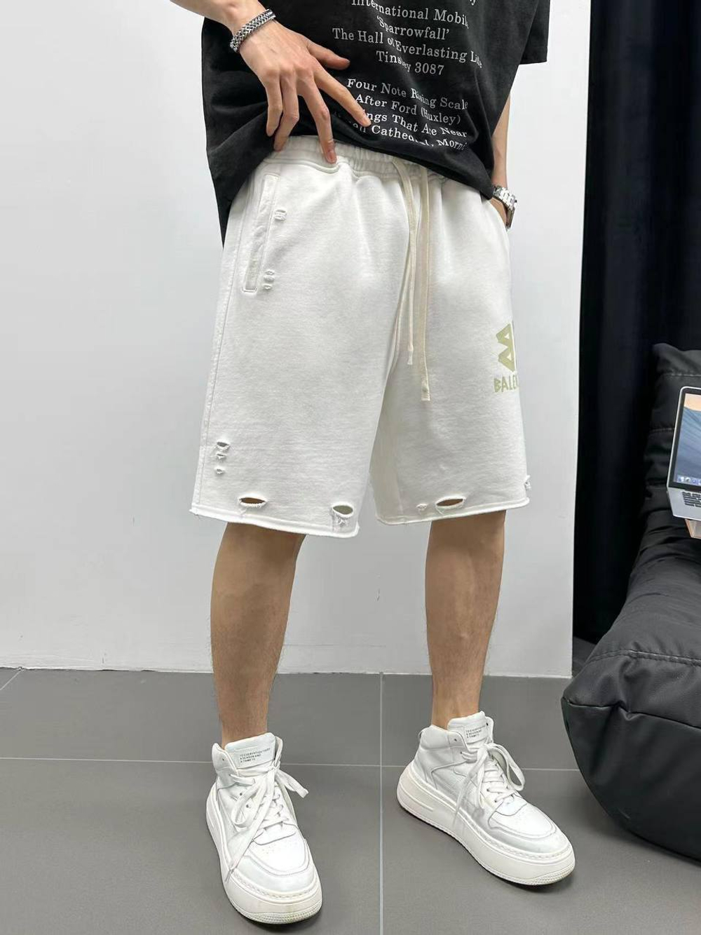 Шорты Balenciaga, арт. 707258