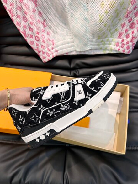 Louis Vuitton Trainer Sneaker