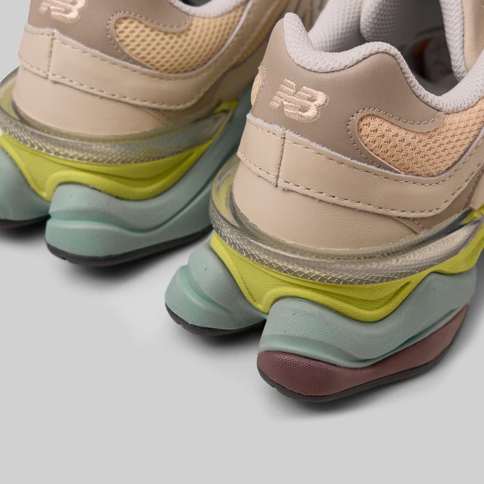 Кроссовки New Balance 9060 