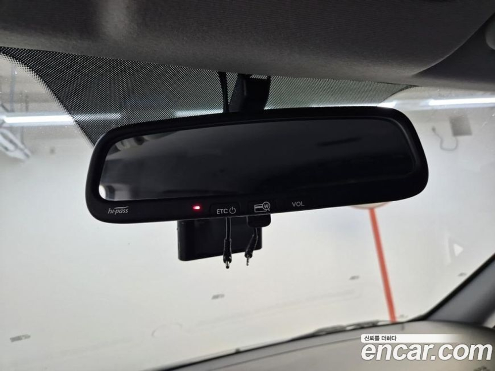 Hyundai The New Grand Starex Van 5-и местный (10.2019)