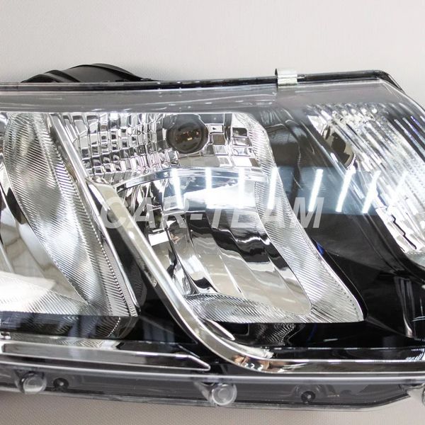 Фара Лада Ларгус FL (с 2021 - по н.в), Renault Logan 2 (2014-2018) передняя, правая 5200744754 (аналог)