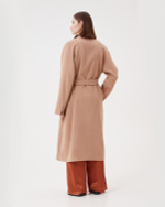 Пальто на поясе