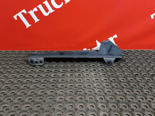 Кронштейн трапа правый 2019г.