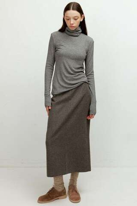 Юбка с разрезом из серой шерсти