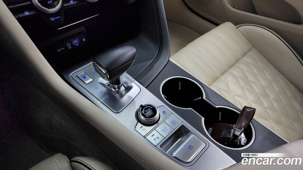 Genesis G70 2.0T AWD (07.2020)