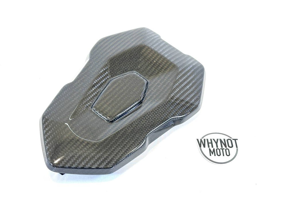 Ilmberger Carbonparts Заглушка карбоновая пассажирского сидения BMW S 1000 R CG.SIA.003.S121N