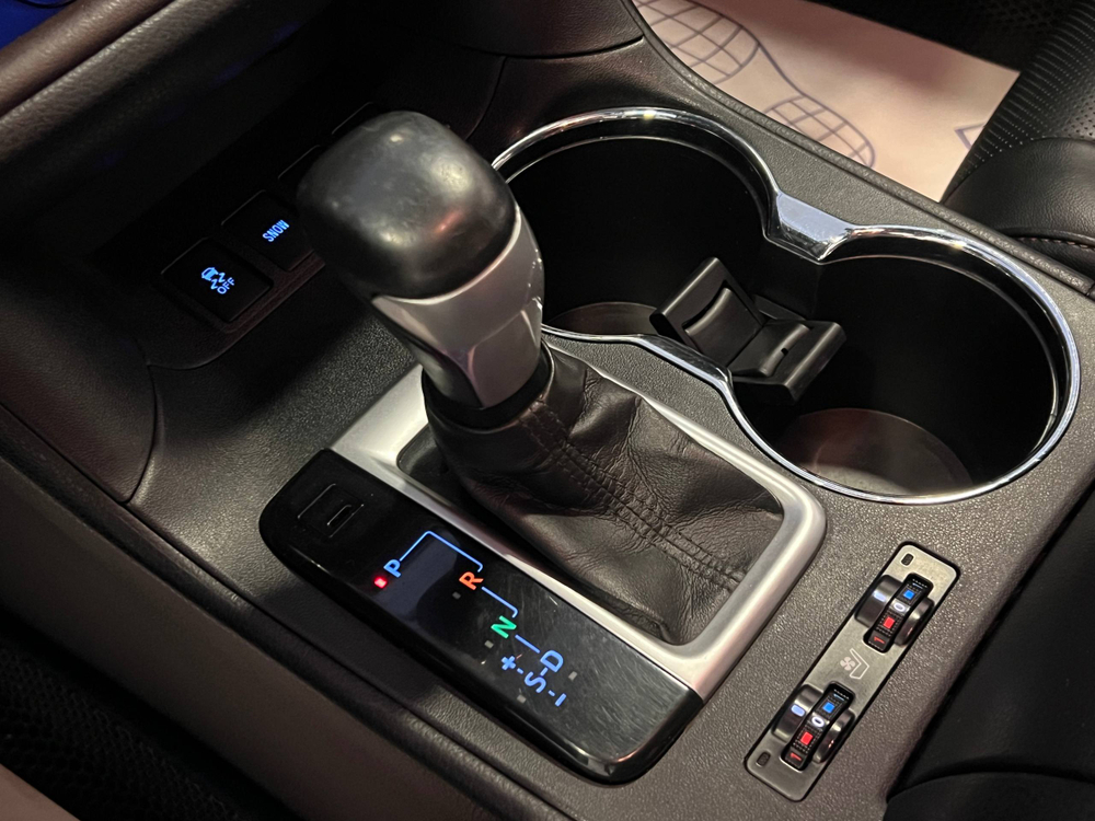 Toyota Highlander, 2015 год