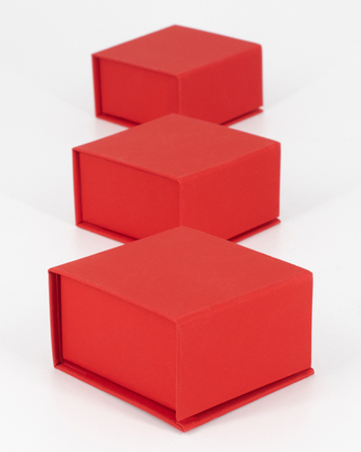 Футляр картонный с перекидной крышкой, серия "МАРК", 60х60х34 мм