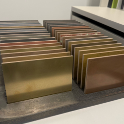 Выставочный Экспозитор AuraMetal 2k