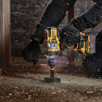 Дрель аккумуляторная DEWALT  DCD 999 NT