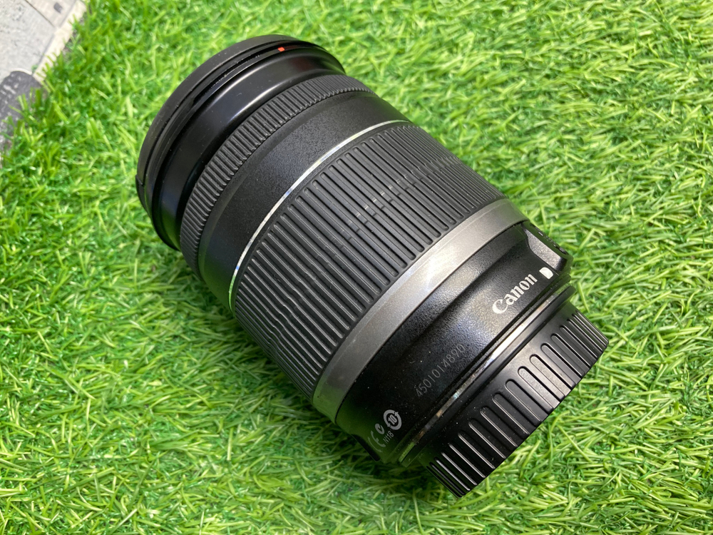 Canon EF-S 18-200mm 3.5-5.6 IS