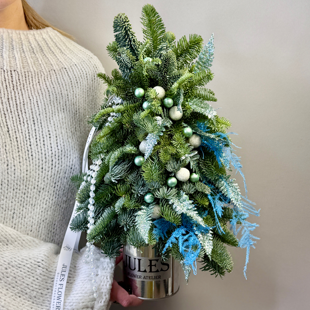 «Полярная ночь» композиция из пихты на Новый год и Рождество