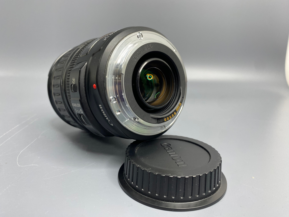 Canon EF 28-135mm 3.5-5.6 IS