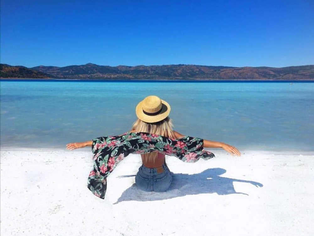 Лавандовые поля и озеро Салда