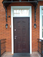 Входной коврик с грязеочищающей щеткой. Размер 50х70 см