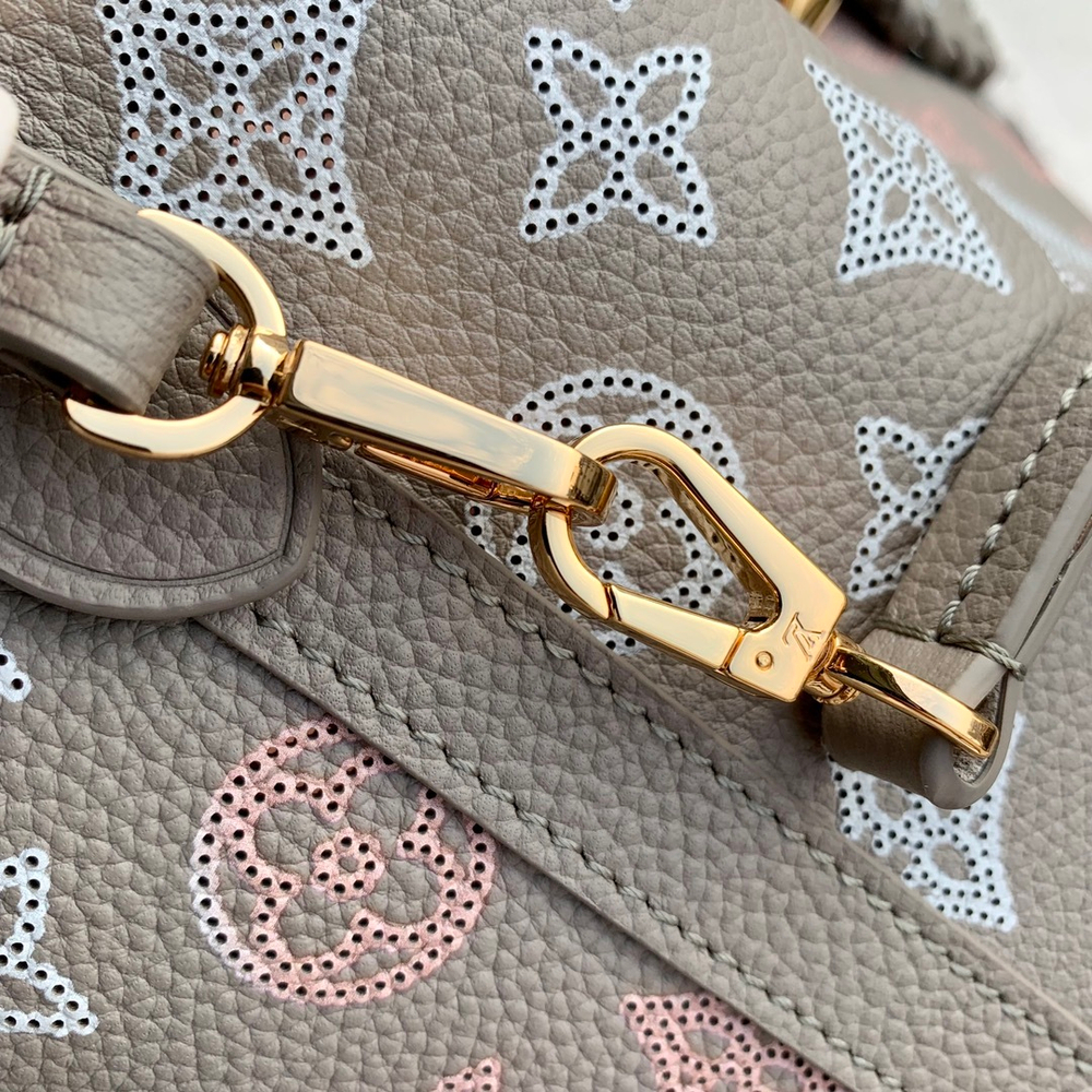 Louis Vuitton Blossom PM