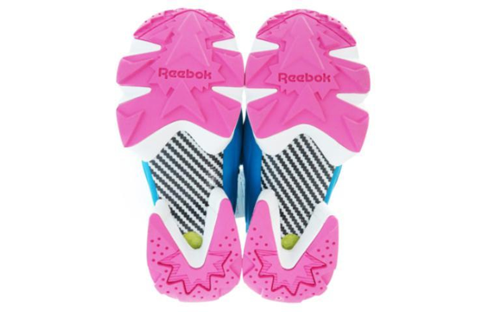 Кроссовки Doraemona X Reebok Instapump Fury