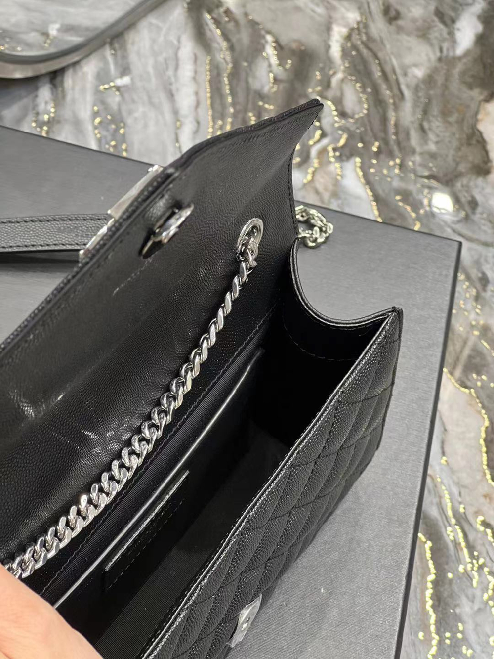 Saint Laurent Envelope Bag 21 cm