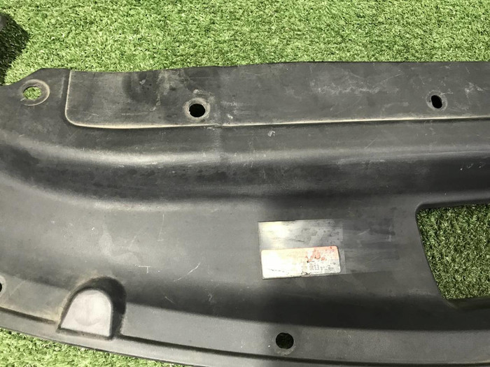 Кожух замка капота Nissan Sentra B17 (2012-2017)