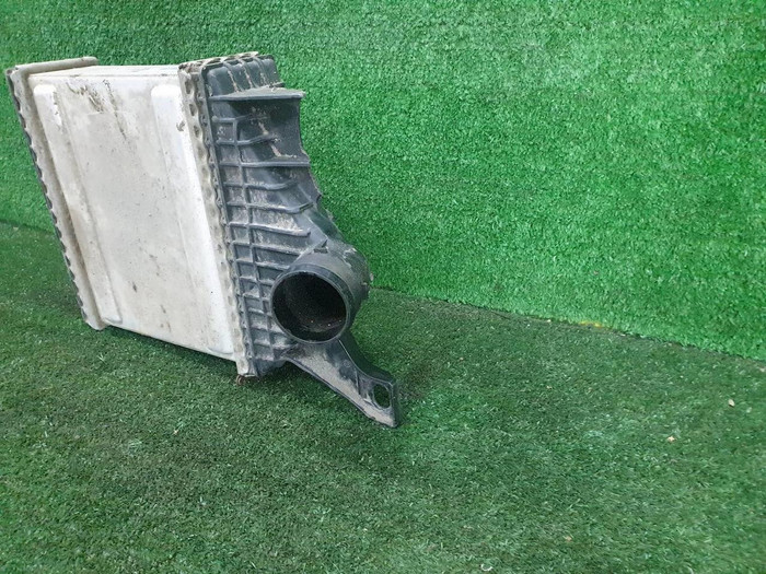 Интеркулер Range Rover Sport 2 (2013-2022)