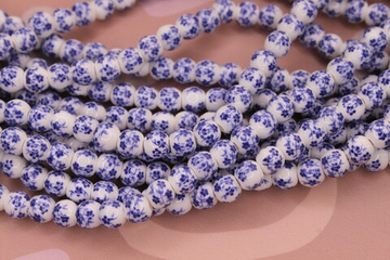 Бусины 8 мм гжель синяя (нить 33 см) керамика