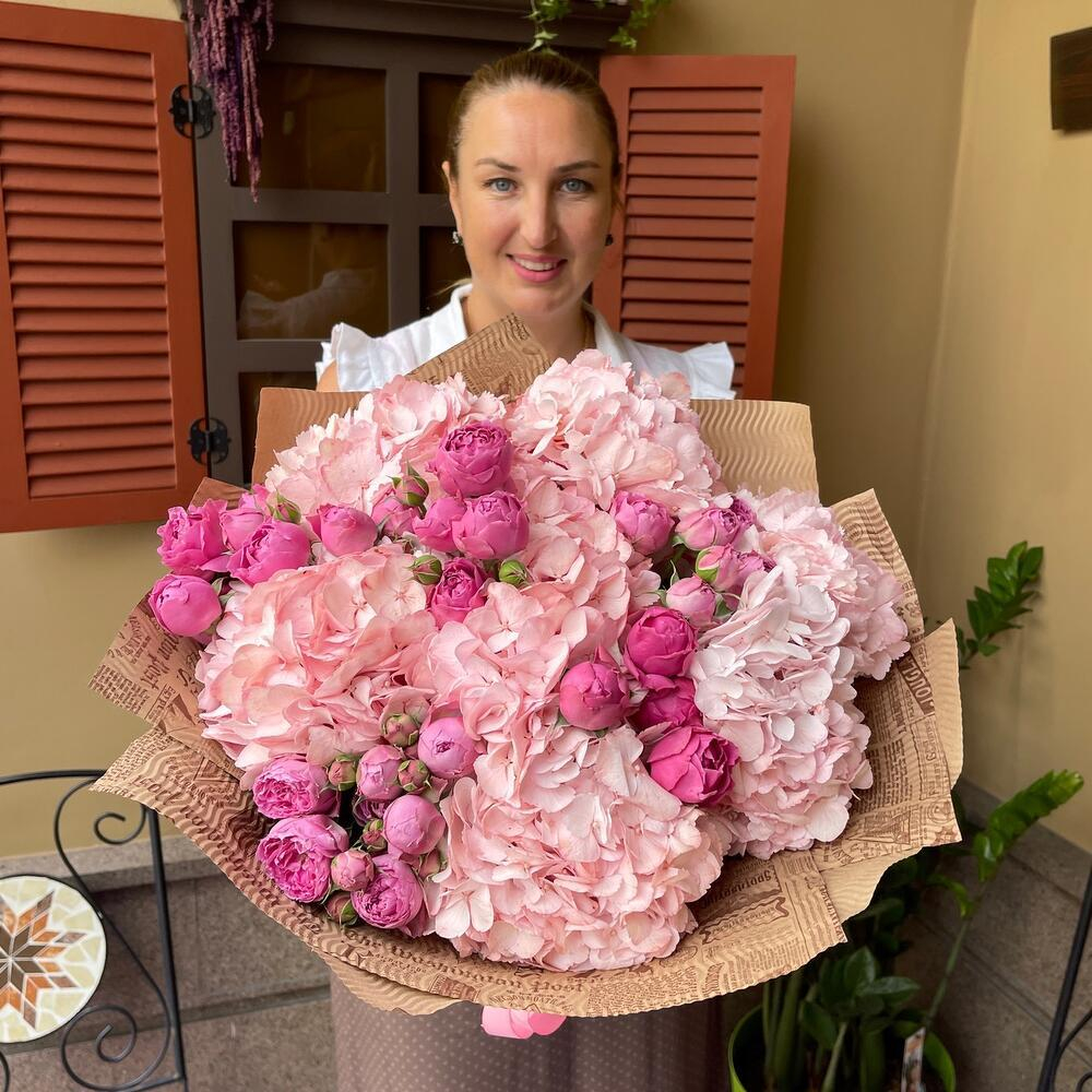 Букет цветов «Мисти земляника»