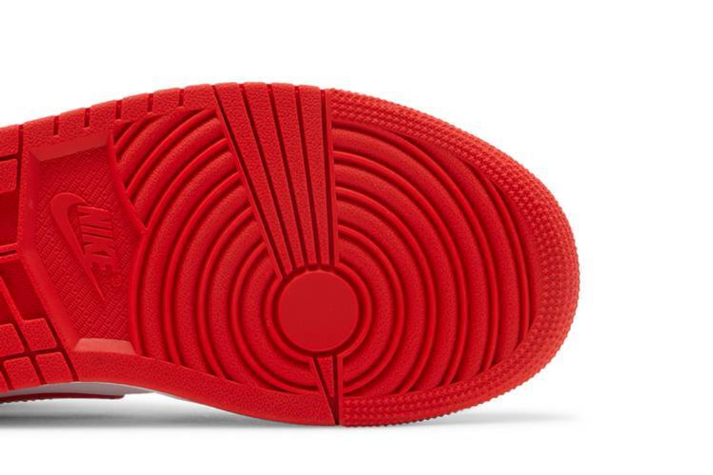 Кроссовки Jordan Air Jordan 1 Mid (Женская размерная сетка)
