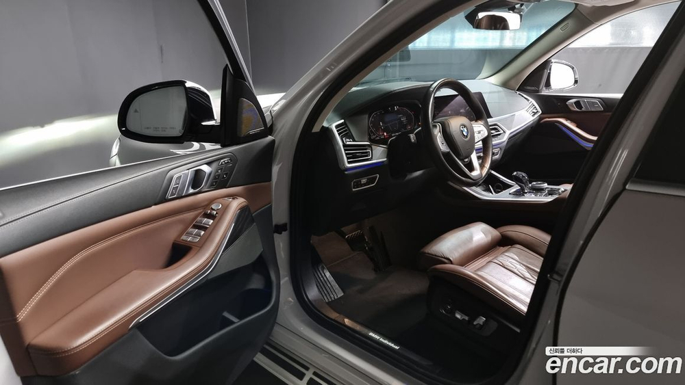 BMW X7 (G07) xDrive 30d Design Pure Excellence 7-и местный (10.2020)