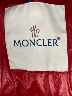 Пуховик Moncler